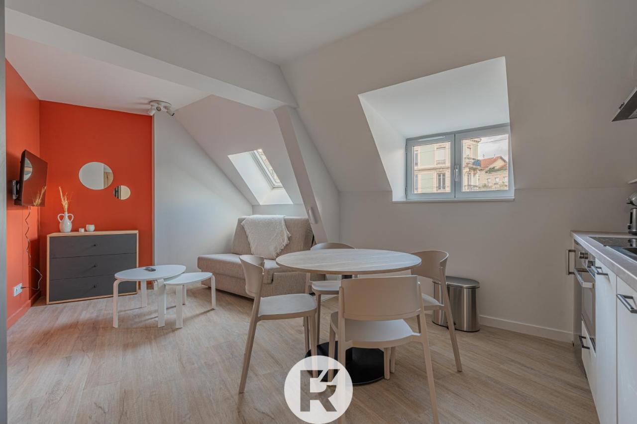 R'Apparts Le Palazzo Grenoble Bagian luar foto